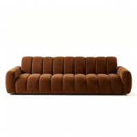 Canapé modulaire en velours brun caramel, design au sol à profil bas capitonné, style Camaleonda pour salon