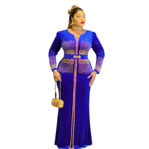 S10933 Abiti Formali di Lusso per Donne, <span class=keywords><strong>Vestito</strong></span> da Festa <span class=keywords><strong>in</strong></span> <span class=keywords><strong>Velluto</strong></span> Riccamente Decorato <span class=keywords><strong>con</strong></span> Strass e Perline, <span class=keywords><strong>con</strong></span> <span class=keywords><strong>Spacco</strong></span> e Cintura, per Cerimonie - Product Image 2