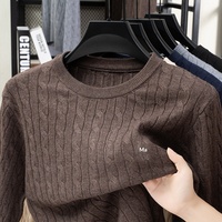 Pull décontracté haut de gamme pour homme en maille torsadée à manches longues et col rond avec broderie motif pique – Vente en gros tendance