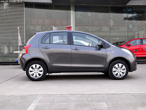 Vente Flash : Toyota Vitz <span class=keywords><strong>Yaris</strong></span> d'occasion à vendre – Voiture d'occasion de qualité japonaise, compacte, à <span class=keywords><strong>essence</strong></span>, à prix abordable - Product Image 6