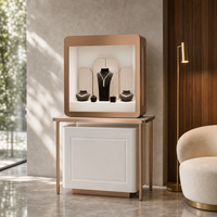 Vitrine de présentation de bijoux de luxe avec cadre doré, base en MDF LED, personnalisable, élégante, pour colliers et bracelets, armoire de présentation de détail en velours noir