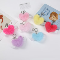 Porte-clés en peluche cœur mignon et moelleux, pendentif de sac en fourrure douce avec ailes d'ange, accessoires de mode et cadeaux pour filles et femmes