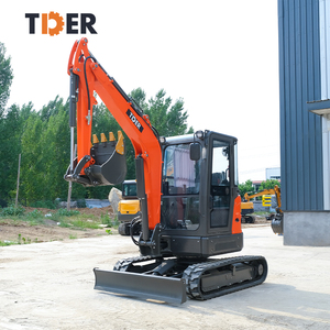 Nuovo Mini Escavatore Cingolato TDER con Motore Diesel Kubota da 3,5 Tonnellate 3,5t 4 Tonnellate 4t con Cabina - Product Image 1