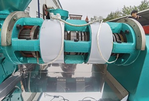 Presse à huile pour arachides, soja et graines de tournesol avec une production élevée d'huile et une longue durée de vie, directement de l'usine - Product Image 3