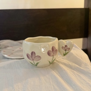 In stile coreano dipinto a mano irregolare <span class=keywords><strong>tazza</strong></span> da caffè in ceramica a forma <span class=keywords><strong>di</strong></span> <span class=keywords><strong>cuore</strong></span> manico Latte <span class=keywords><strong>tazza</strong></span> strumento per Cupcake colazione <span class=keywords><strong>di</strong></span> alto valore - Product Image 3