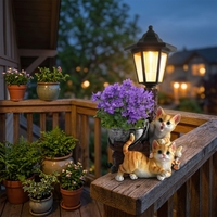 Solarbetriebene Katzen-Gartenfigur aus Kunstharz im Art-Deco-Stil mit Blumentopf und Laterne, 16 cm Durchmesser, für Veranda, Terrasse, Balkon, Geschenk