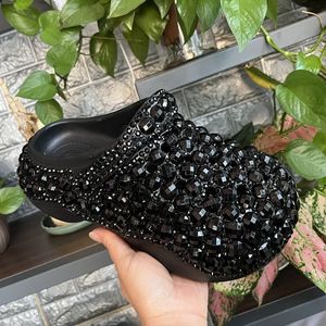 Sabots compensés en EVA à strass tendance, noirs, à bout fermé, avec boucle, pour femmes, dessus en PVC, doublure en PU - Product Image 2