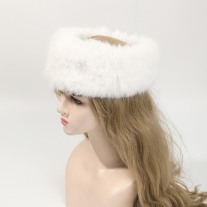 Diadema de Piel Sintética Cálida para Mujer, Gorro de Invierno con Protección para los Oídos, Elástico y Suave de Poliéster, para Salidas Casuales en Clima Frío - Product Image 4