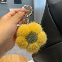 Porte-clés fleur en fausse fourrure mignon, pendentif marguerite moelleuse de 7 cm, mini porte-clés de voiture, breloque de luxe en peluche douce pour sac à main et sac à dos, vente en gros