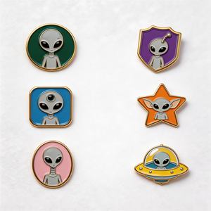 Adorable Badge en Émail Métallique Version Q sur le thème des Animaux de Dessin Animé Kawaii et des Extra-terrestres, avec des thèmes Mode et Musique, pour Anniversaire - Product Image 3