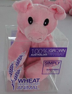three pigs story China manufacture BS <strong>hot</strong> <strong>water</strong> <strong>bottle</strong> with soft stuffed toy cover - Product Image 5