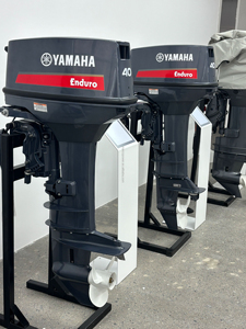 Nuevo Motor Marino de Gasolina E40J/E40G de 2 Tiempos y 40 HP con Engranaje Lateral - Product Image 1