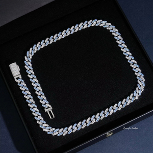 Cadena Cubana de Plata S925 de 10MM, Chapada en Oro, Certificada por IGI, Corte Brillante, con Incrustaciones de Circonitas Azul Agua y Blanco - Product Image 2