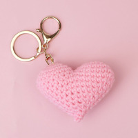 Porte-clés Cœur au Crochet, Cadeau Fait Main Amigurumi, Anneau Porte-clés Cœur pour la Saint-Valentin, Breloque de Sac Cœur Tricoté, Personnalisation OEM