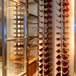 Estante de vino de puerta de cristal montado en la pared de aluminio de <span class=keywords><strong>metal</strong></span> personalizado Modular de lujo minimalista moderno para Bar Hotel casa bodega Villa - Product Image 4