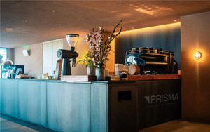 ตู้ไม้สำหรับโชว์ของร้านกาแฟที่ทำจากไม้หรูหราปรับแต่งได้ RA53ชั้นวางของในโรงงานที่วางโชว์บาร์กาแฟ - Product Image 5