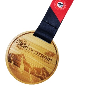 מדליות עץ מזכרת בהתאמה אישית מבריטניה לאירוע תרומת כספים של Sea Splash, מדליית אירוע צדקה עם חריטת לייזר בהתאמה אישית של לוגו, מדליות עץ - Product Image 4