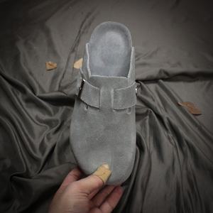 High quality leather summer casual slippers for men and women are comfortable and thick soled for outdoor and indoor - Product Image 4