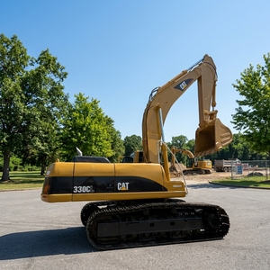 รถขุดตีนตะขาบ CAT330 มือสองของแท้ น้ำหนักใช้งาน 30 ตัน พร้อมเครื่องยนต์ CAT ยี่ห้อญี่ปุ่น ขายดี - Product Image 1