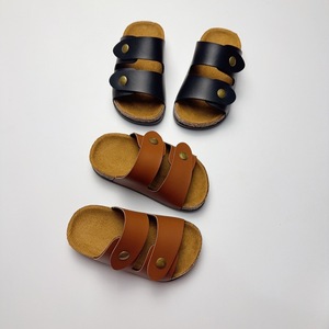 Sandales de plage pour enfants en cuir PU tendance, vente en gros, mignonnes pour les garçons et les filles - Product Image 4