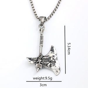 Yunnique – collier avec pendentif hache viking en acier inoxydable pour hommes, design asymétrique punk, bijoux cadeau - Product Image 5