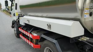 Camion-citerne à asphalte chauffant mobile polyvalent à <span class=keywords><strong>vendre</strong></span> en Chine - Product Image 4