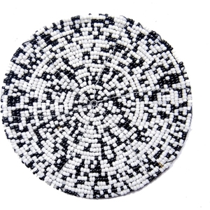 Posavasos de cuentas hechos a mano de primera calidad para tazas y vasos, antideslizantes, resistentes al calor, coloridos, estilo bohemio, para mesas de café y té. - Product Image 4