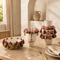 Decoratieve keramische vaas met botanisch fruitrelief, sculpturale vaascollectie voor hotel, villa, woonkamer, tafeldecoratie
