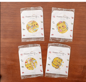 Specchietto Tascabile Rotondo con <span class=keywords><strong>Stampa</strong></span> Orsetto Cartoon per Ragazze, Mini <span class=keywords><strong>Specchio</strong></span> Kawaii all'Ingrosso - Product Image 6