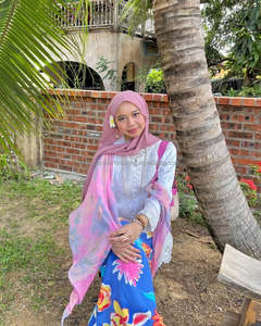 Hồi giáo phụ nữ Dresses ánh sáng màu hồng cao cấp đồng bằng Modal Hijabs Trọng lượng nhẹ với 100% mềm phù hợp dưới mũ - Product Image 5