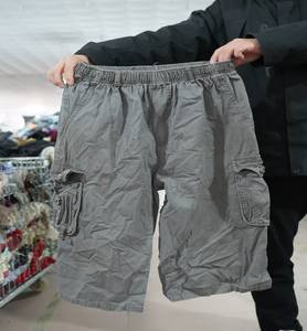 Pantaloni Casual da Uomo Popolari ed Economici Molto Richiesti in Indonesia, Adatti sia per il Lavoro che per l'Uso Quotidiano - Product Image 1