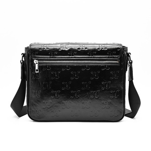 Custom Debossed logo High Quality Black Vegan PU Leather <strong>Messenger</strong> Shoulder Crossbody Men <strong>Bag</strong>