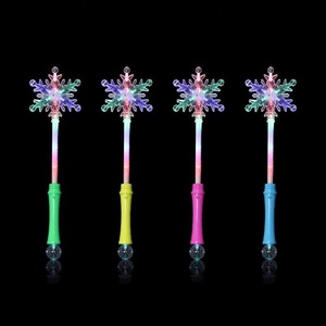 Baguette Magique Lumineuse LED Flocon de Neige Clignotante pour Enfants, Jouet de Projection pour Fêtes Nocturnes et <span class=keywords><strong>Noël</strong></span> - Product Image 2