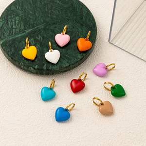 Colgante de esmalte de acero inoxidable chapado en oro con colgante de corazón colorido de 18K PVD para la fabricación de joyas DIY, con diseño de corazón, de color dorado - Product Image 2