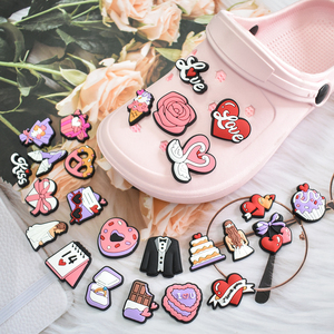 Adornos Personalizados para Zapatos con Diseño de Corazón y Diamantes de PVC para San Valentín, Decoraciones para Zuecos - Product Image 2
