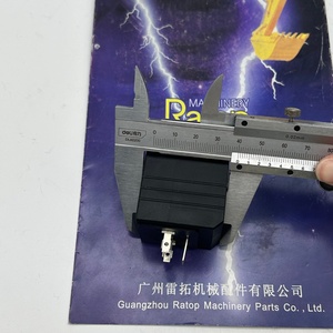 Bobine d'électrovanne de haute qualité pour pièces d'excavatrice R933000053 - Product Image 4