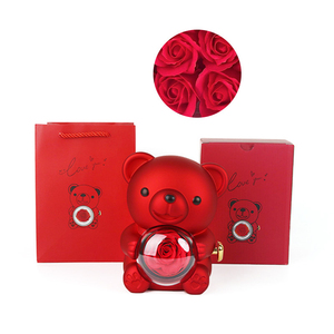 Idea regalo di san valentino collana con anello di Rose conservata in acrilico graziosa ruota abbraccio orso eterno rosa portagioie regalo per le donne - Product Image 5
