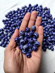 Perles en verre soufflé ovales rayées FE de 8 mm pour la fabrication de bijoux, perles en vrac en boîte en provenance de l'Uttar Pradesh - Product Image 6