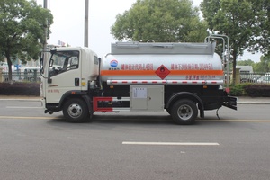 Camion <span class=keywords><strong>cisterna</strong></span> d'acciaio Diesel di Sinotruk Howo per i liquidi infiammabili (carro armato-tipo veicolo di trasporto) 5-10T capacità di carico 5001-10000L carro armato - Product Image 5