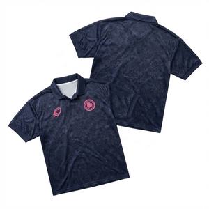 Maillot de football rétro personnalisé Blokecore à col en V, bleu marine, texture subtile, sublimation intégrale, entraînement, OEM ODM - Product Image 1