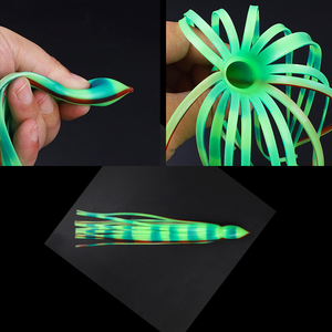 SUPERIORFISHING Esca <span class=keywords><strong>da</strong></span> Traina per Tonno e <span class=keywords><strong>Pesca</strong></span> d'Altura a Forma di Calamaro o Polpo <span class=keywords><strong>in</strong></span> PVC con Gonna per Marlin - Product Image 4