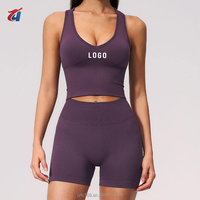 Nahtloses Yoga-Set für Damen mit Eigenmarke: Atmungsaktives Tanktop, High-Waist-Shorts mit Scrunch-Effekt, Sportliche Slim-Fit-Trainingskleidung