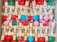 Jouet de coordination en bois Kendama OEM & ODM, vente en gros, pour débutants, finition brillante, jeu japonais Tama pour enfants et adultes, logo personnalisé