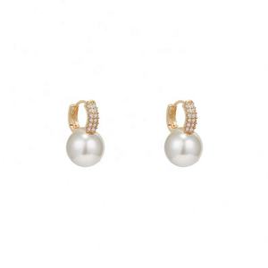 Boucles d'oreilles en perles de diamant pour femmes, tendance, pour les soirées, plaquées or 14 carats, sur mesure, design irrégulier délicat, bijoux de mode coréenne - Product Image 6