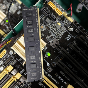 Hxw Oem/Odm Standaard 1.5V Spanning <span class=keywords><strong>Ddr3</strong></span> <span class=keywords><strong>4G</strong></span> 8G 1600Mhz 240-Pin Dimm Desktop <span class=keywords><strong>Ram</strong></span> <span class=keywords><strong>Module</strong></span> Voor Verbeterde Computerprestaties - Product Image 1