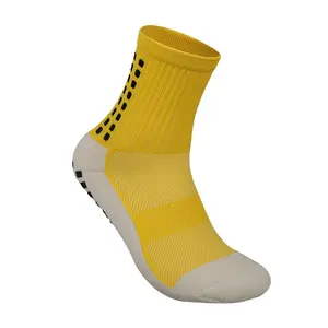 Anti Slip High Quality Colors Hot Selling Crew Sports Socks For Football Soccer Basketball Custom Logo Grip Socks