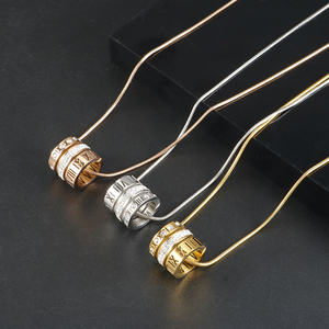 Vendita calda pietra zircone ad incastro collana di anelli in oro placcato in acciaio inox gioielli <span class=keywords><strong>tre</strong></span> anelli ciondolo collana donne ragazze - Product Image 5