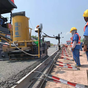 Grouter de route avec pompe à composants de base et machine d'injection de bord de moteur pour connecter le pavé - Product Image 5