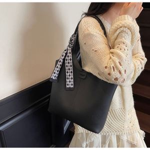 Conjunto de 2 Bolsos de Mano para Mujer, Bolsos de Mano Casuales de Gran Capacidad, Bolsos de Mano de Cuero PU Impermeables para Compras y Trabajo - Product Image 3