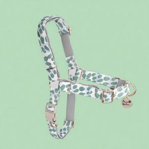 Harnais pour chien en coton respirant, durable et luxueux, taille S, personnalisé, imprimé exclusif, accessoire de mode pour animaux de compagnie - Product Image 1